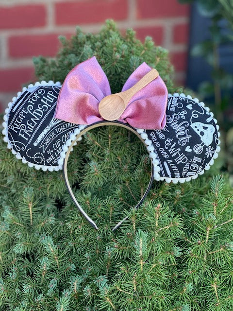 Baker Mouse Ears